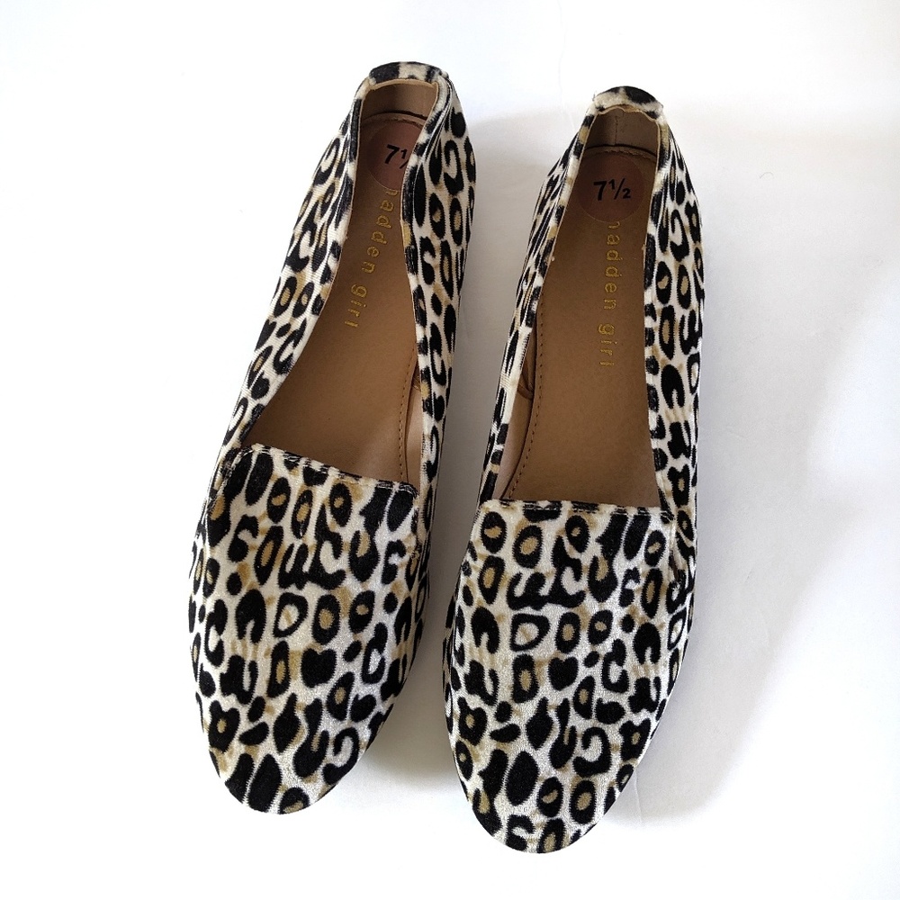 Madden Girl Cheetah Print hello flats 7.5